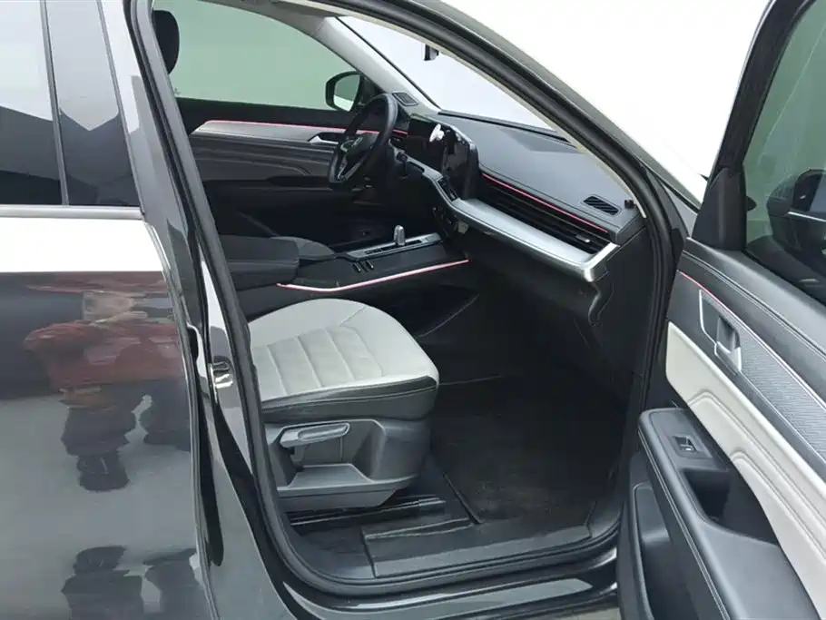Lanxun 2023 330TSI Luxury Touring Edition купить на сайте DeffCars