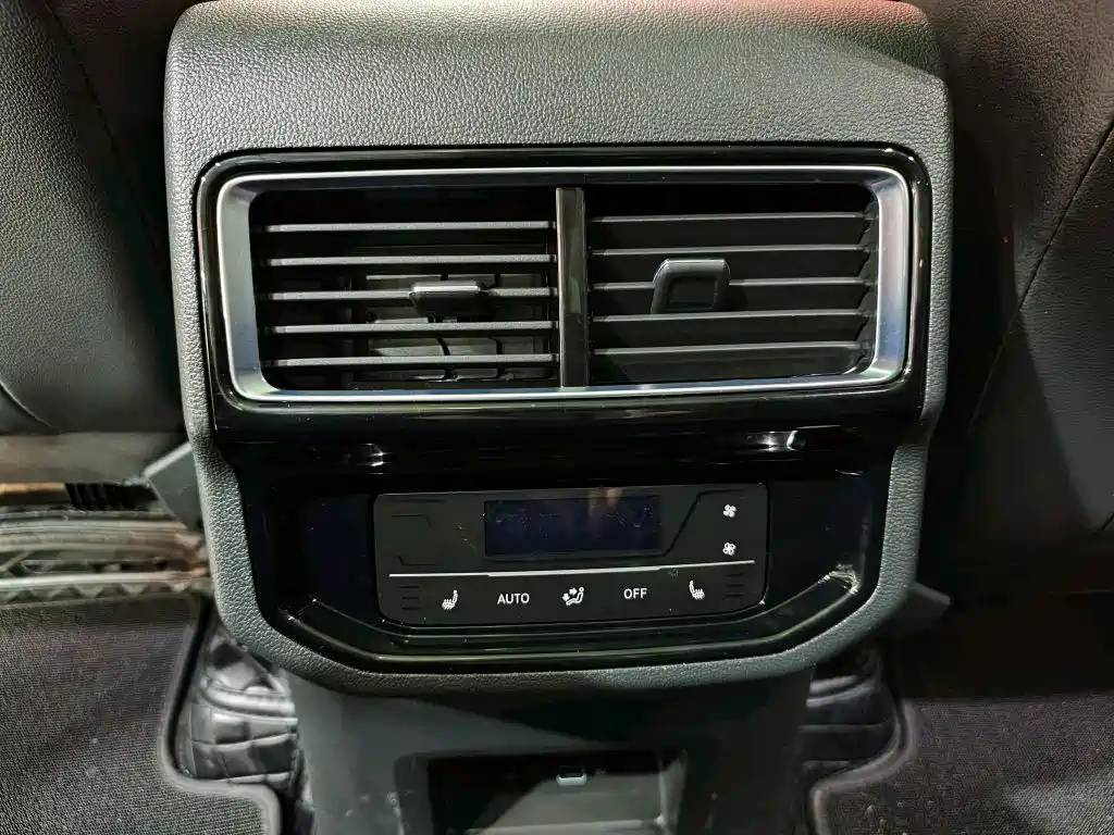 Touron 2022 380TSI four-wheel drive luxury version купить на сайте DeffCars