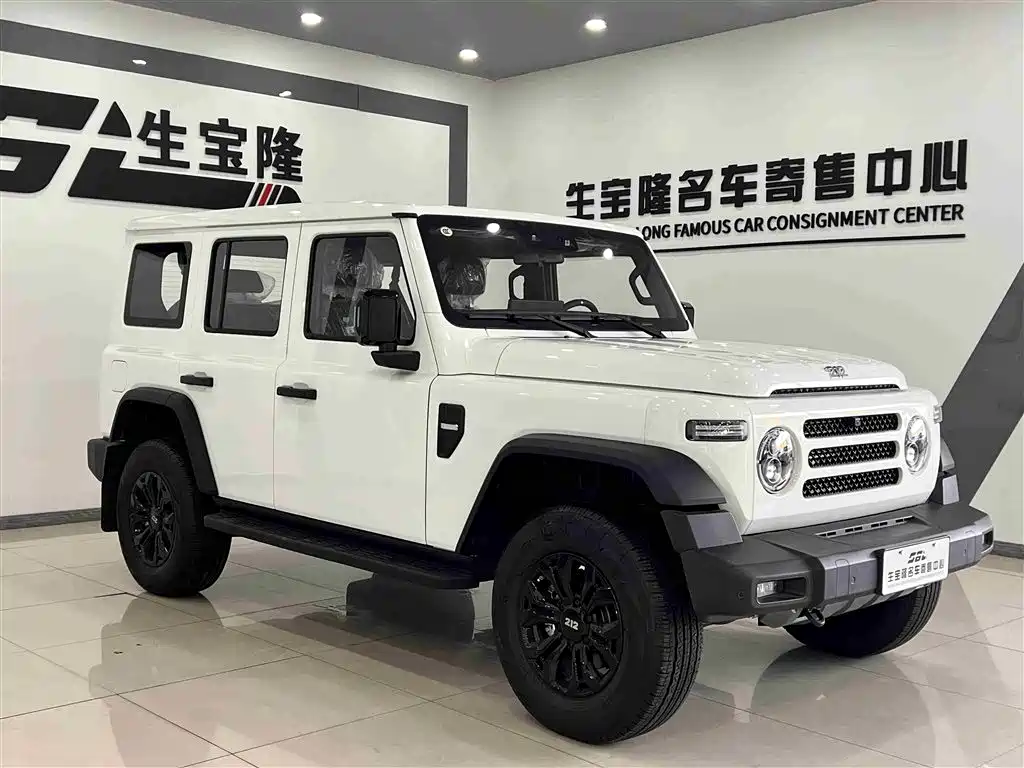 212 T01 2024 2.0T Explorer купить на сайте DeffCars
