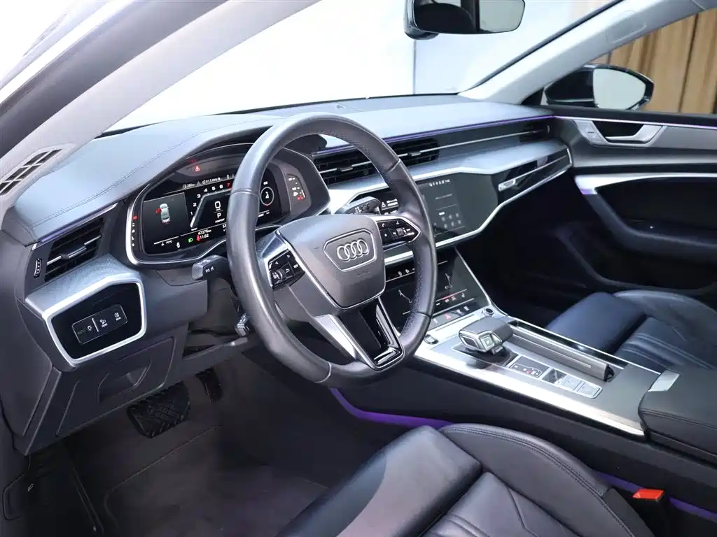 Audi A7 2022 45 TFSI Premium Selection купить на сайте DeffCars