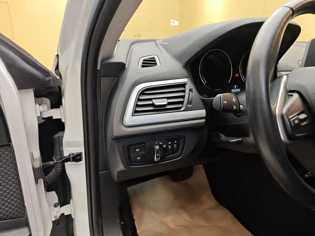 BMW 1 Series 2018 118i Fashion Model купить на сайте DeffCars
