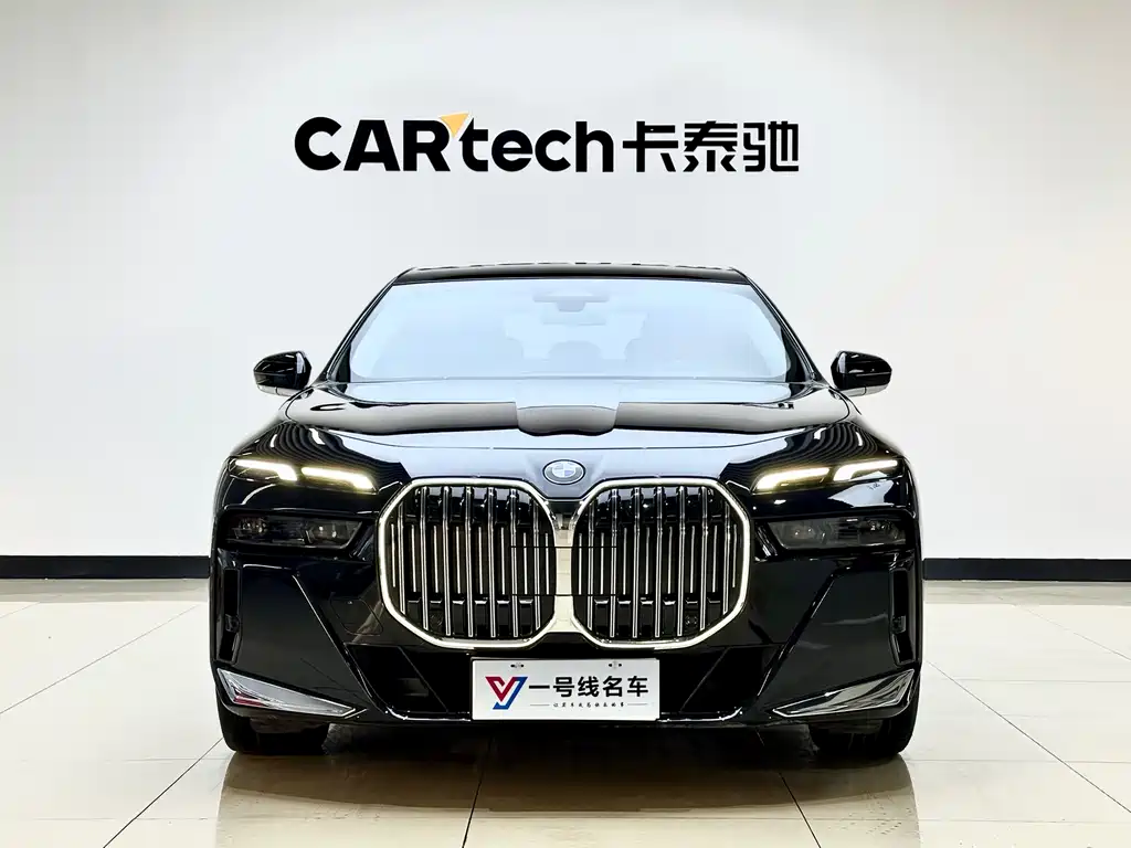 BMW 7 Series 2023 735Li M Sports Package купить на сайте DeffCars