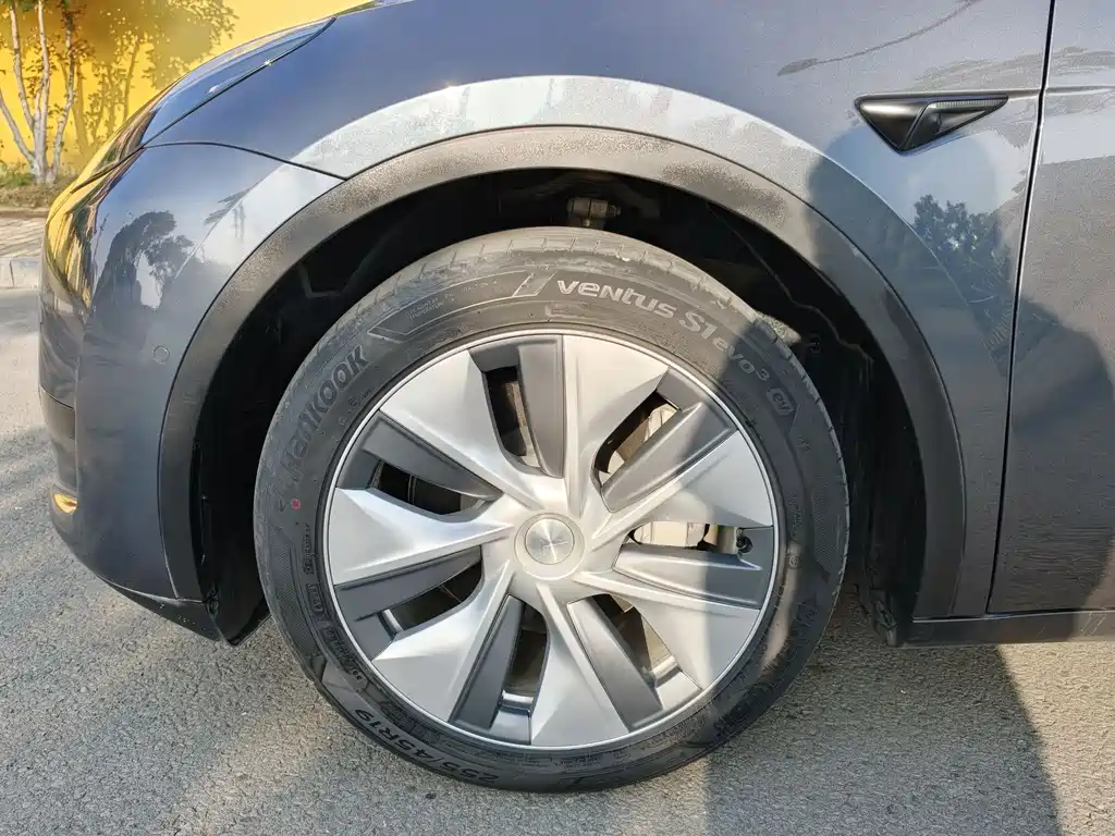 Model Y 2022 rear-wheel drive version купить на сайте DeffCars