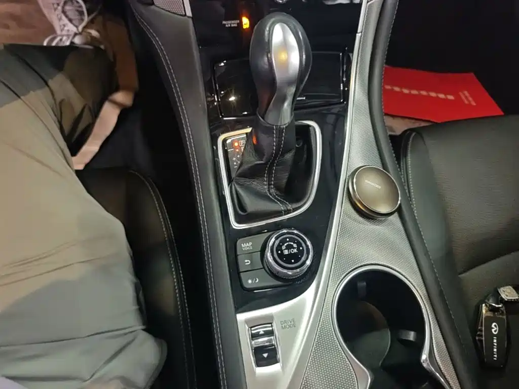 Infiniti Q50L 2016 2.0T Advanced Edition купить на сайте DeffCars