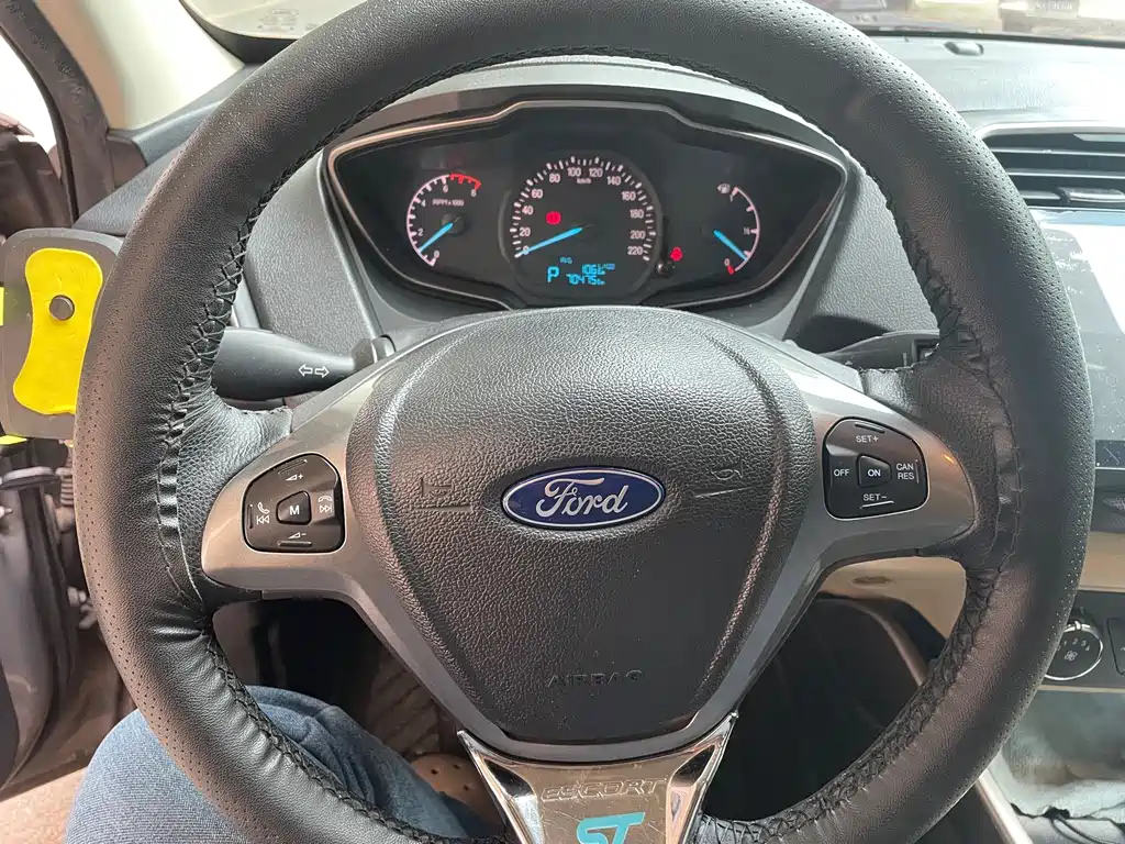 Escort 2017 1.5L automatic comfort model купить на сайте DeffCars