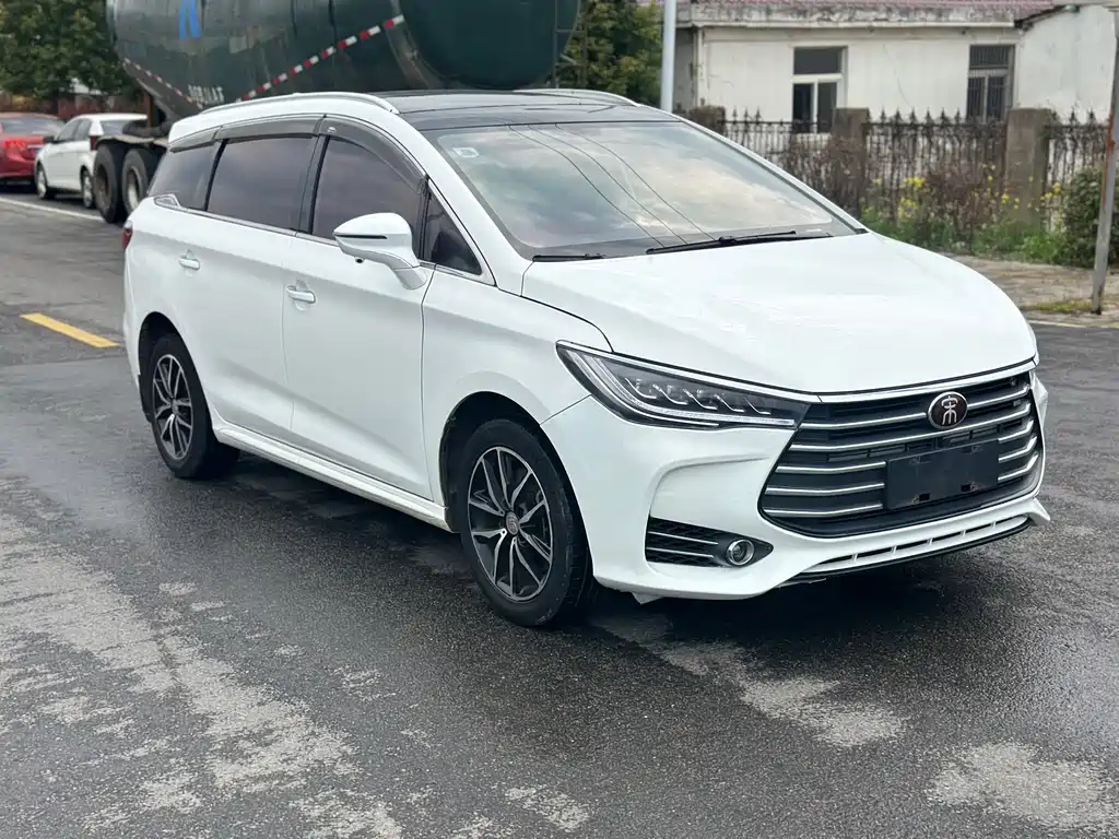 Song MAX 2017 1.5T automatic intelligent connected elite type 7 seats купить на сайте DeffCars