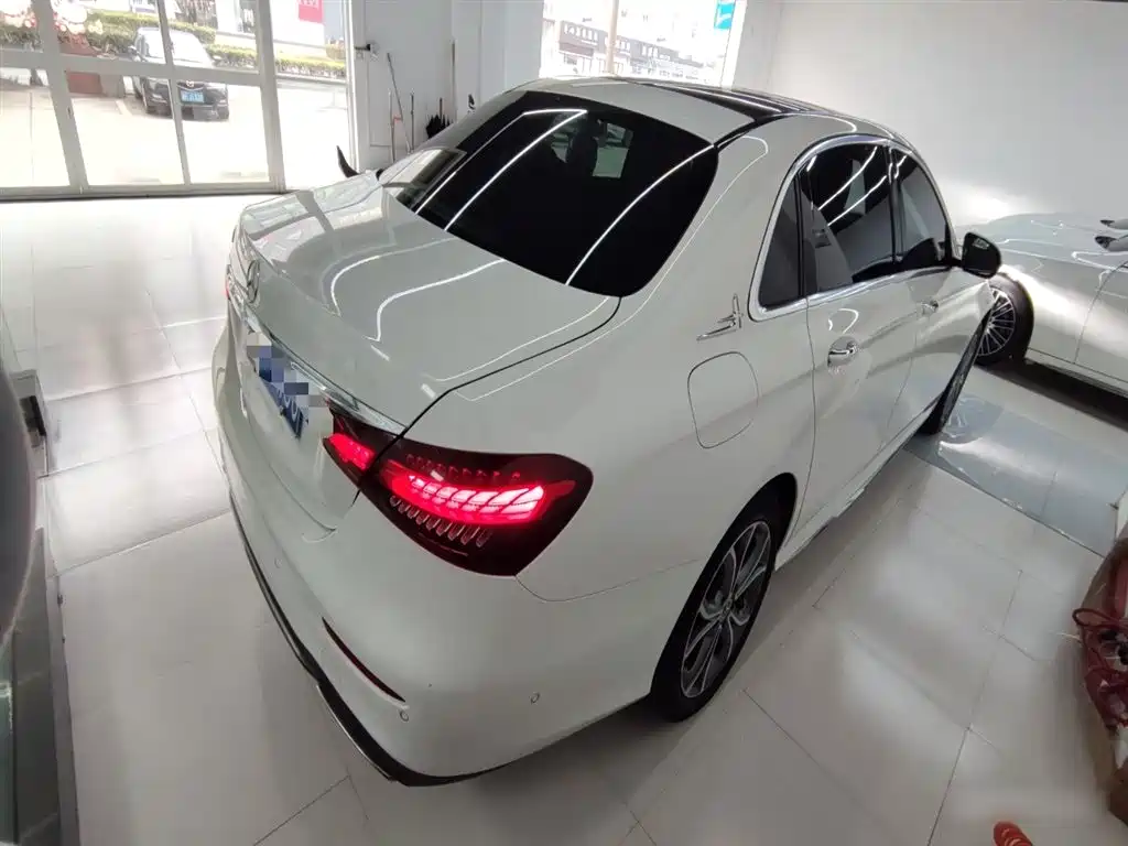 Mercedes-Benz E-Class 2022 facelift three E 300 L sporty and fashionable купить на сайте DeffCars