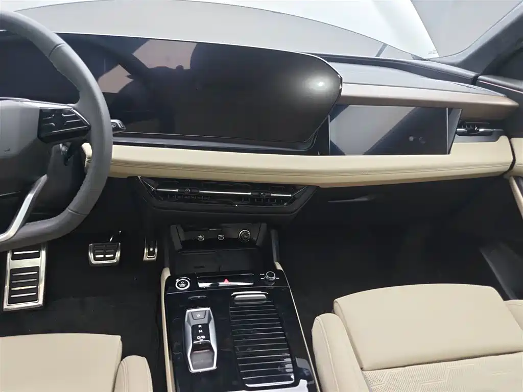 Audi Q6L e-tron 2026 super long range version купить на сайте DeffCars