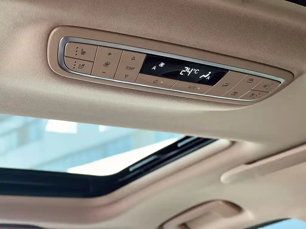 Buick GL8 2021 ES Lu Zun 653T luxury model купить на сайте DeffCars