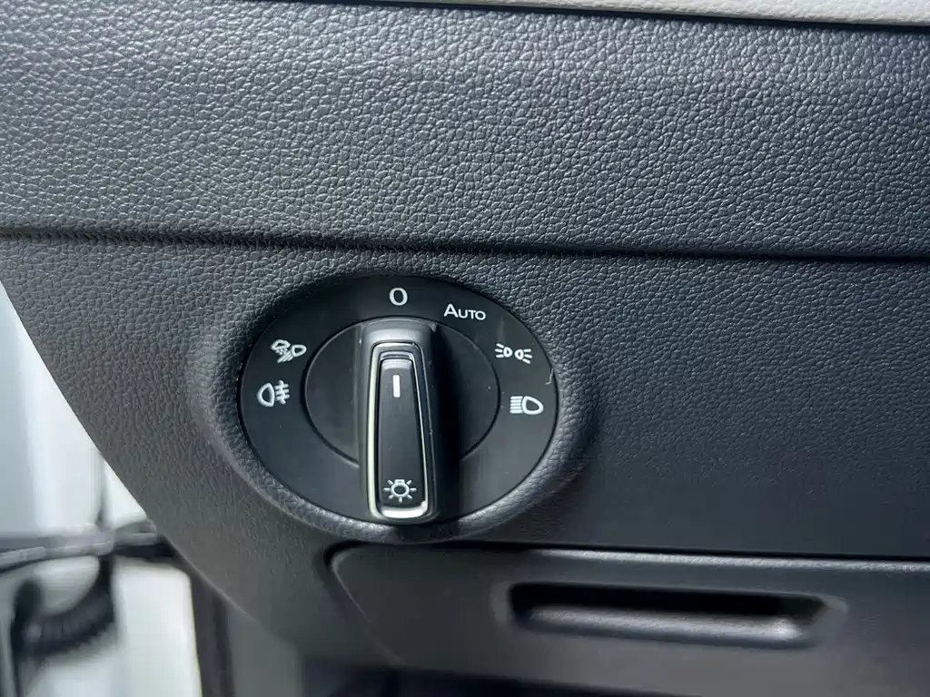 Tiguan L 2023 280TSI automatic two-wheel drive Chaochuang limited edition купить на сайте DeffCars