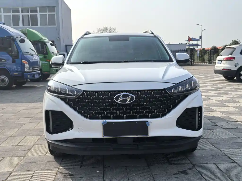 Beijing Hyundai ix35 2021 2.0L automatic two-wheel drive GLS leading version купить на сайте DeffCars