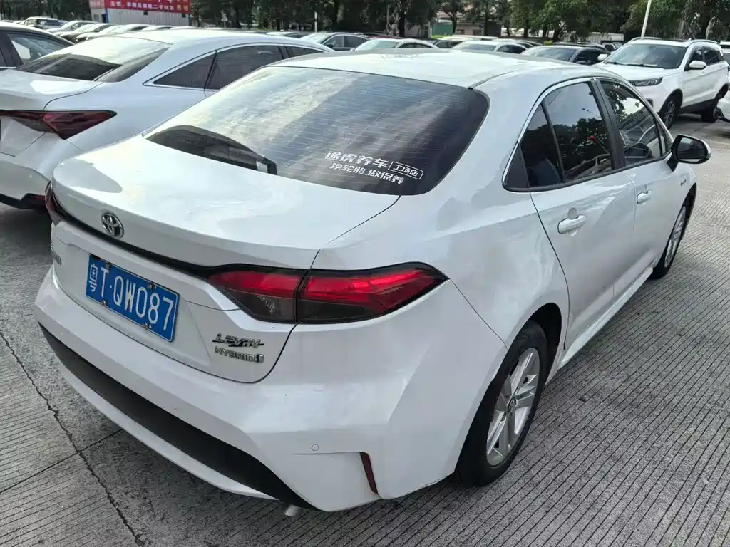 Léilíng (Corolla) 2021 Twin Engine 1.8H E-CVT Deluxe Edition купить на сайте DeffCars