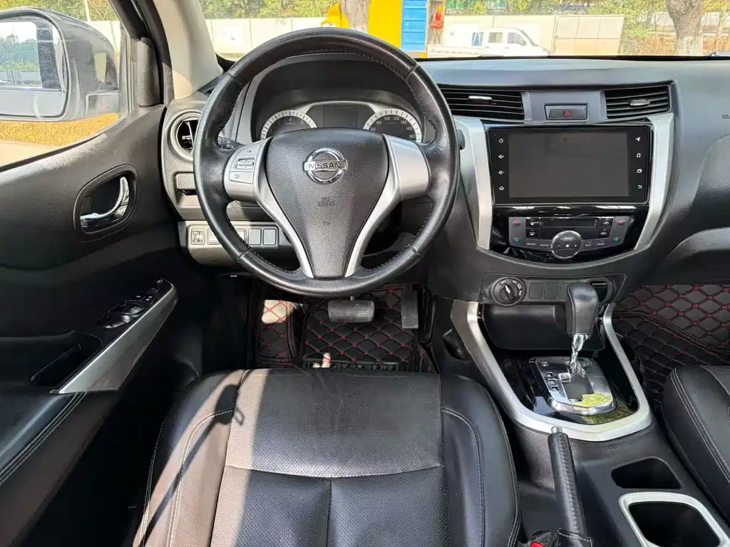 Navara 2021 2.5L automatic four-wheel drive premium model QR25 купить на сайте DeffCars