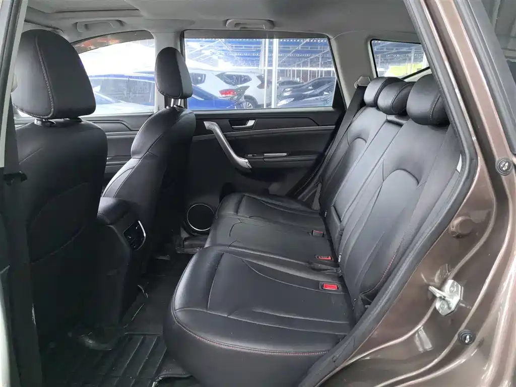 Haval M6 2018 1.5T manual two-wheel drive elite model купить на сайте DeffCars