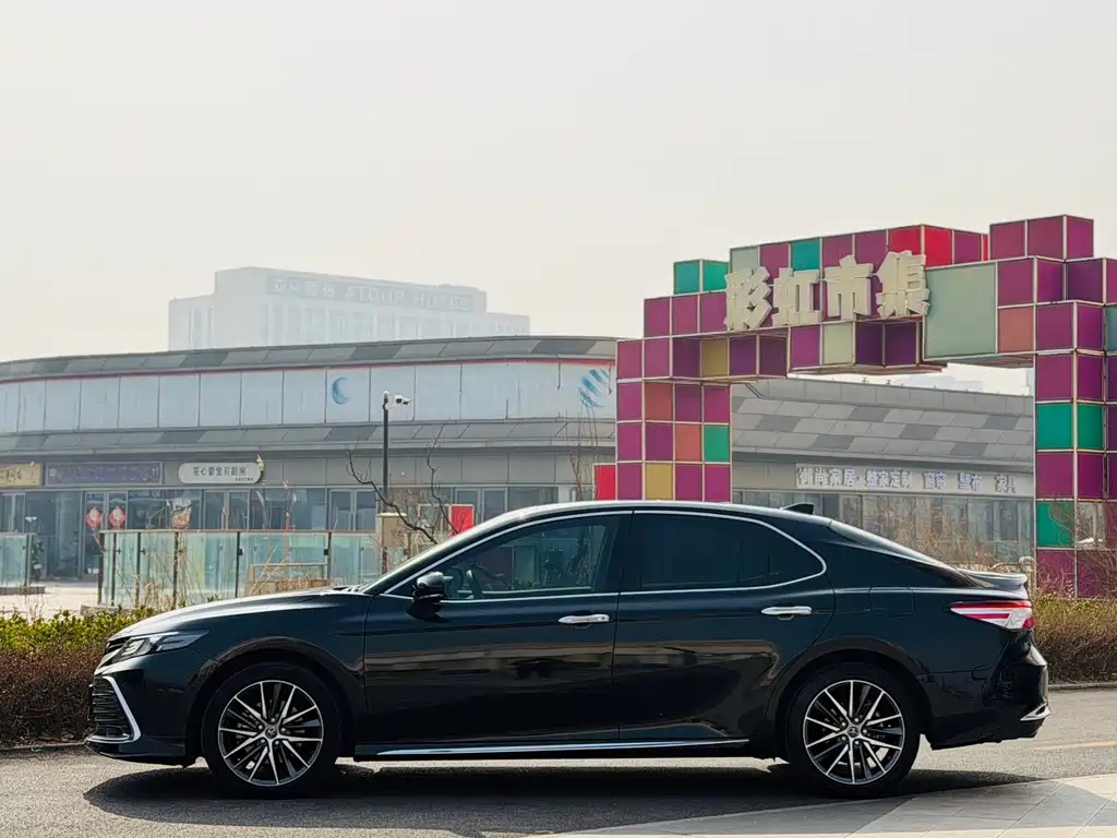 Camry 2023 2.5G Deluxe Edition купить на сайте DeffCars