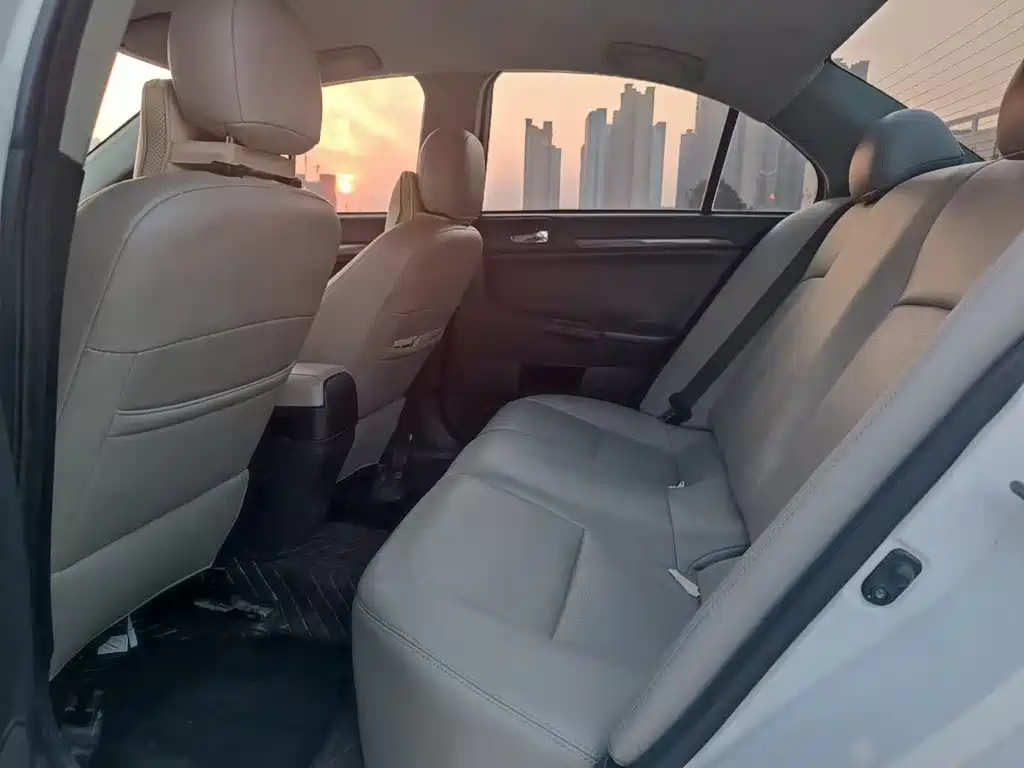 Wingshen 2012 1.8L Manual Charming Edition купить на сайте DeffCars