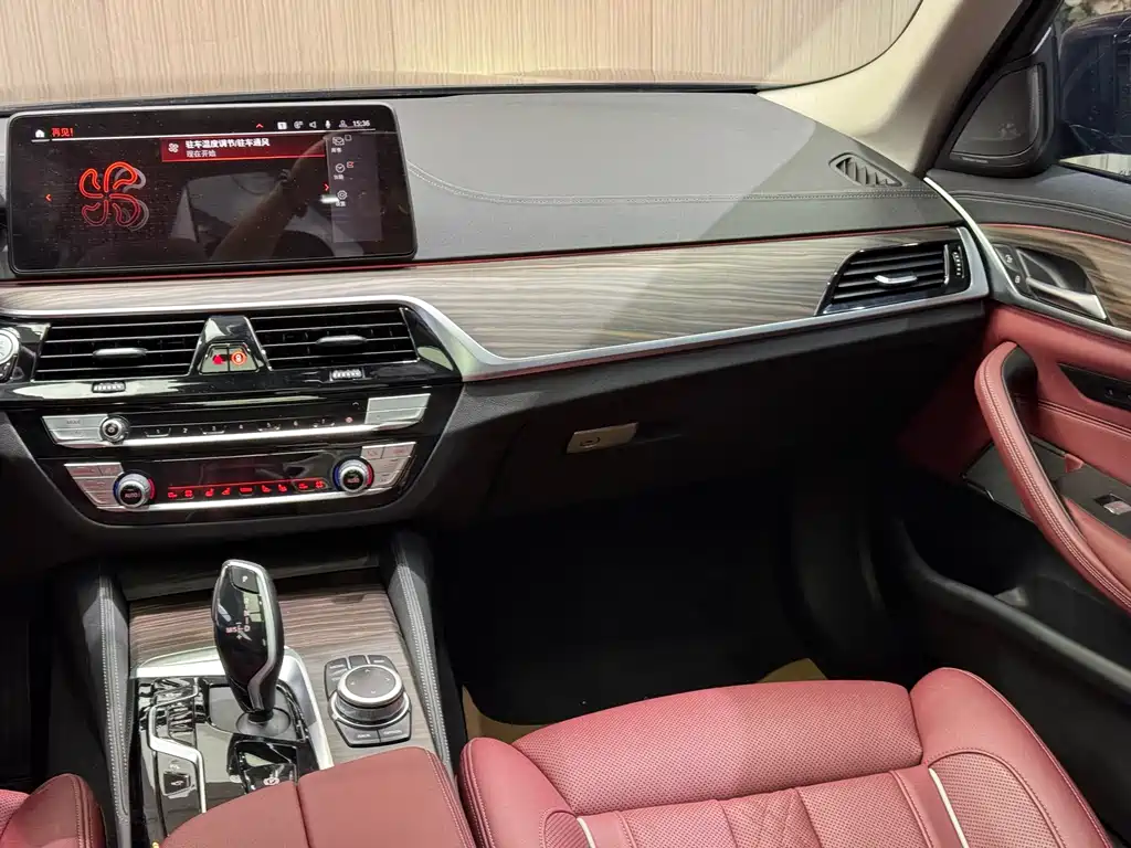 BMW 5 Series 2022 530Li Exclusive Luxury Package купить на сайте DeffCars