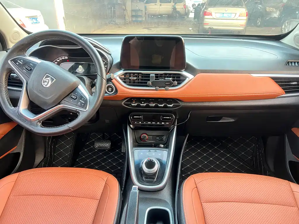 Baojun 510 2018 1.5L Automatic Anniversary Special Edition National V купить на сайте DeffCars