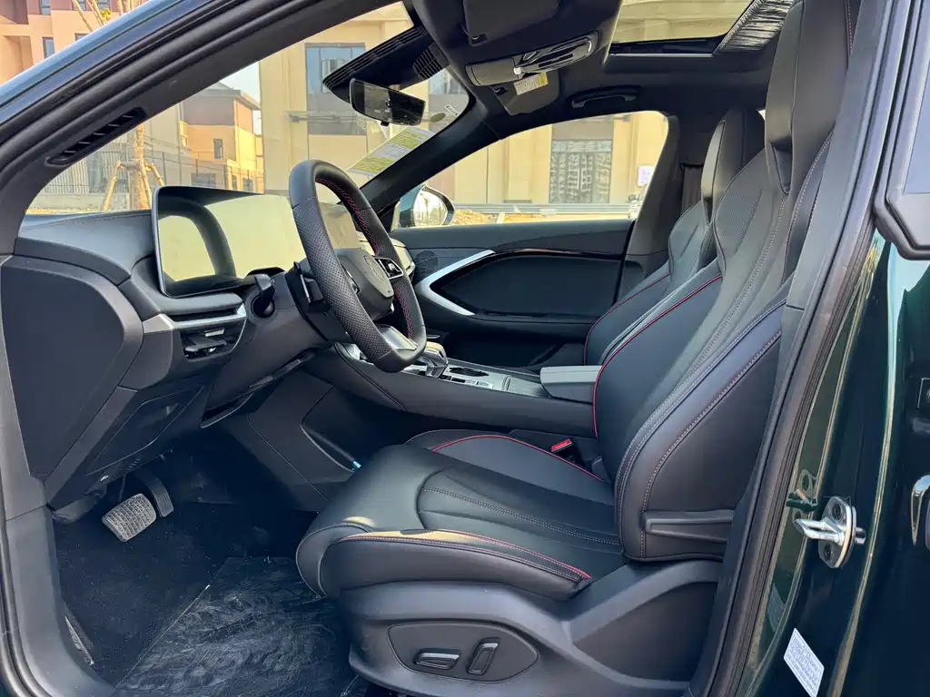 MG7 2025 1.5T 300 DCT Deluxe Edition купить на сайте DeffCars