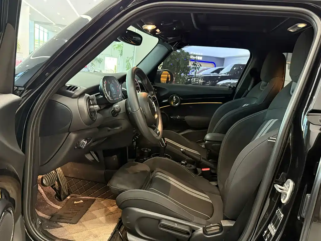 MINI 2022 1.5T COOPER Black Label Special Edition Five-Door Edition купить на сайте DeffCars