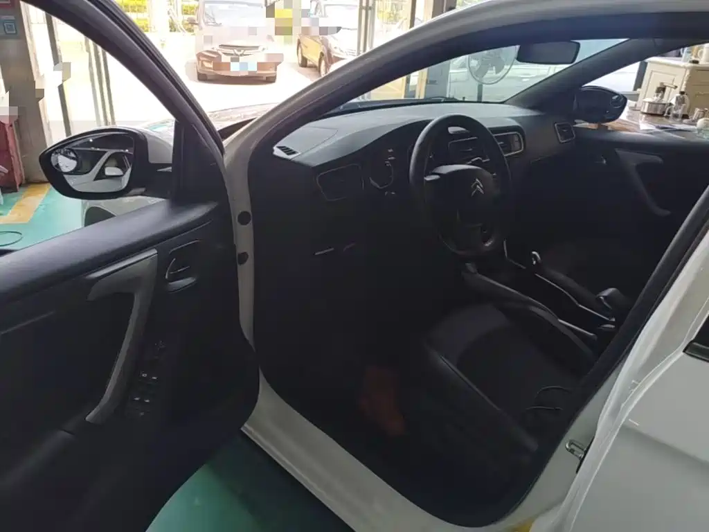 Citroen C3-XR 2015 1.6L Manual Pioneer купить на сайте DeffCars
