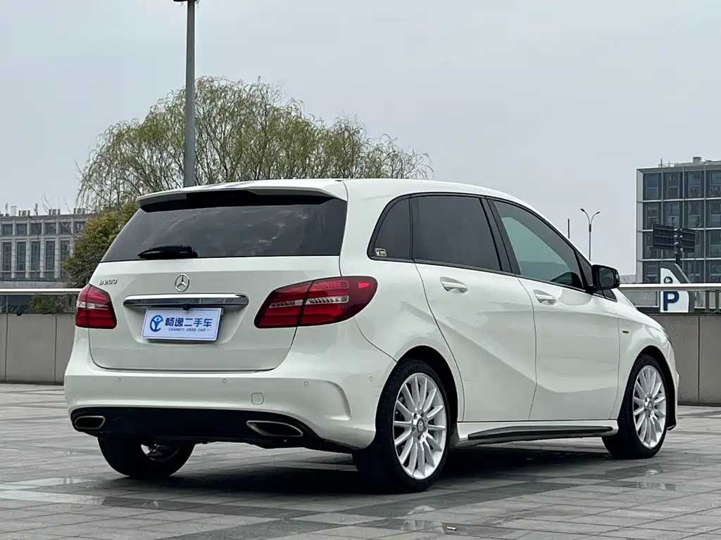 Mercedes-Benz B-Class 2017 B 200 Fashion Model купить на сайте DeffCars
