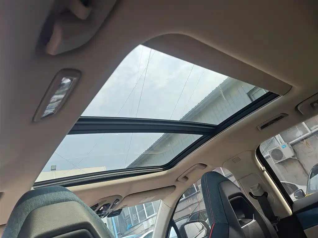Lynk & Co 06 2020 1.5T Yao Halo купить на сайте DeffCars