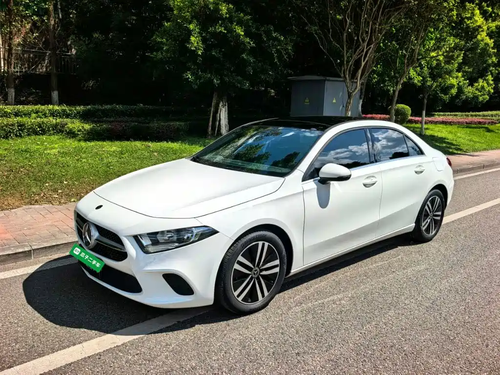 Mercedes-Benz A-Class 2020 facelift A 180 L купить на сайте DeffCars