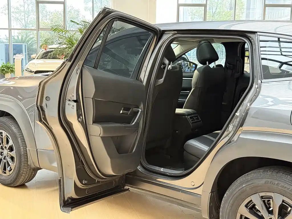 Mazda CX-50 2023 2.0L Leading Edition купить на сайте DeffCars