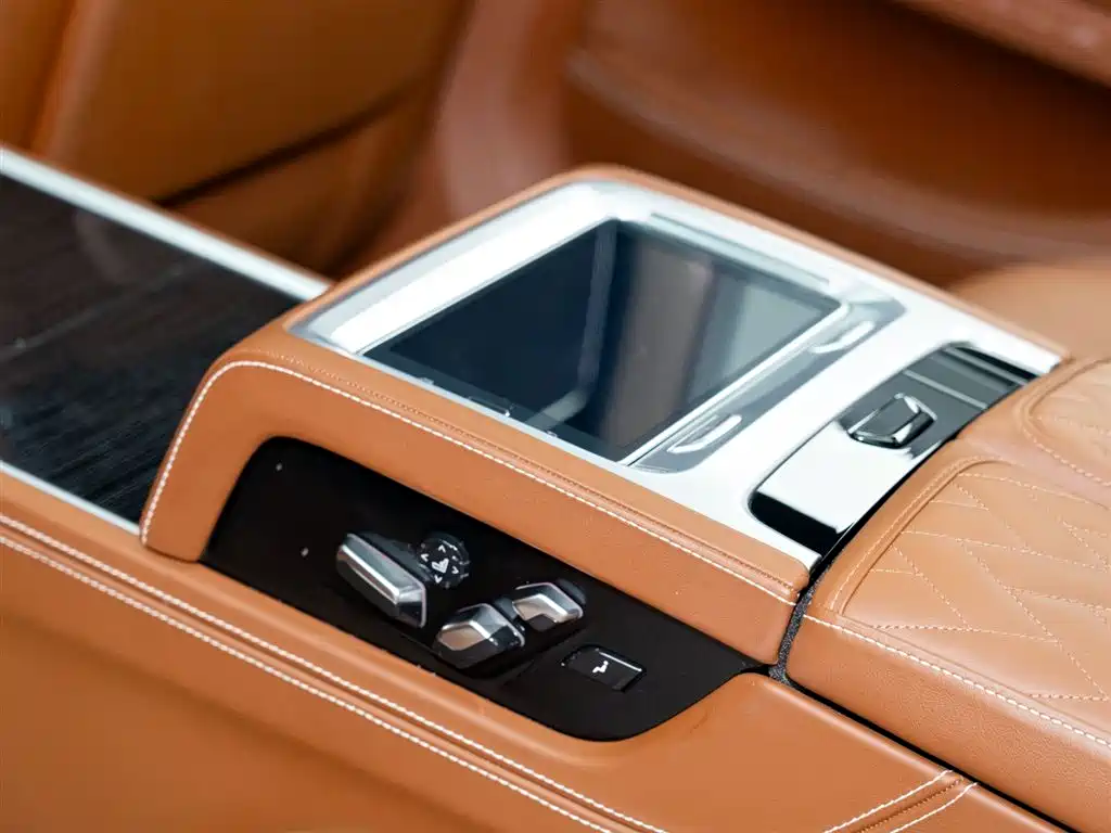 BMW 7 Series 2019 facelift M760Li xDrive V12 Sports Package купить на сайте DeffCars