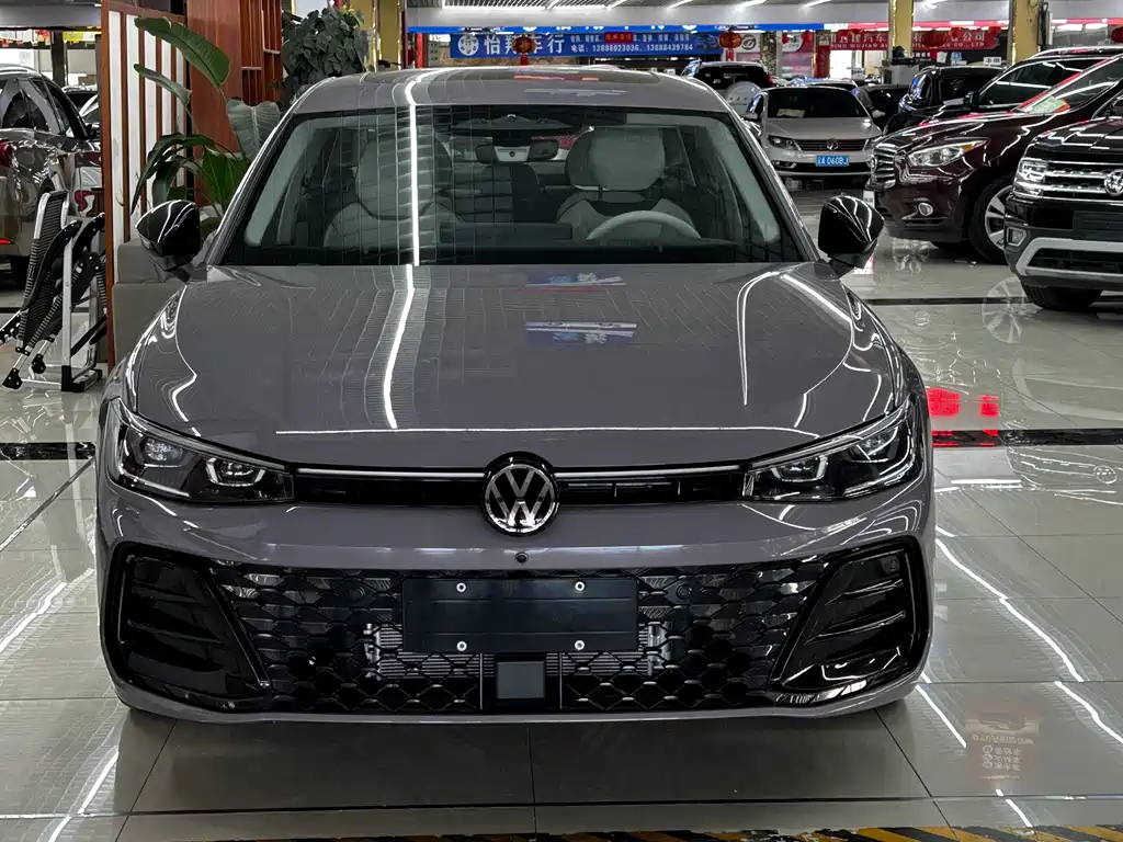 Passat 2025 Pro 380TSI Star Dragon Edition купить на сайте DeffCars