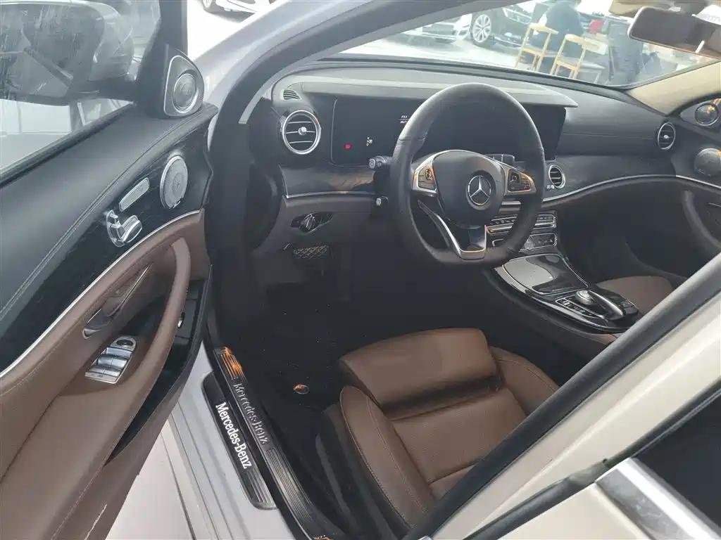 Mercedes-Benz E-Class 2018 E 200 L Sports купить на сайте DeffCars