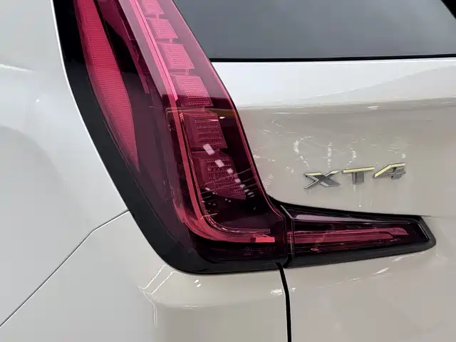 Cadillac XT4 2021 28T two-wheel drive technology купить на сайте DeffCars