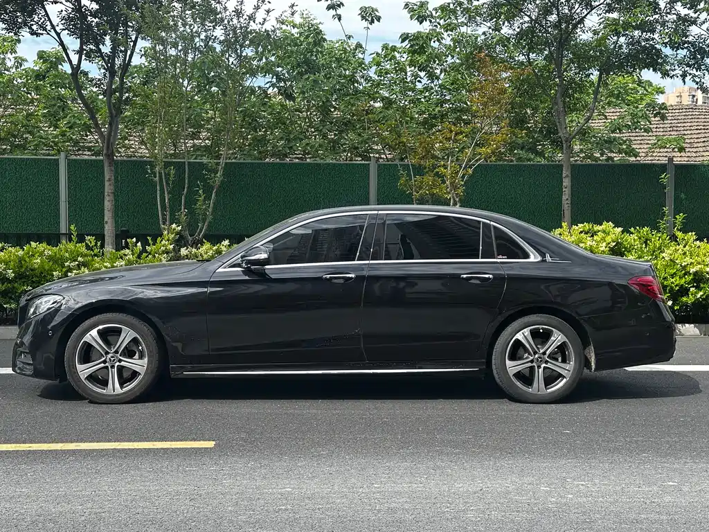 Mercedes-Benz E-Class 2018 facelift E 200 L sporty купить на сайте DeffCars