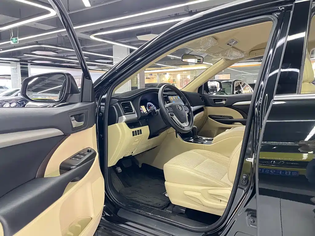 Highlander 2018 2.0T four-wheel drive elite version, 7 seats, National VI купить на сайте DeffCars