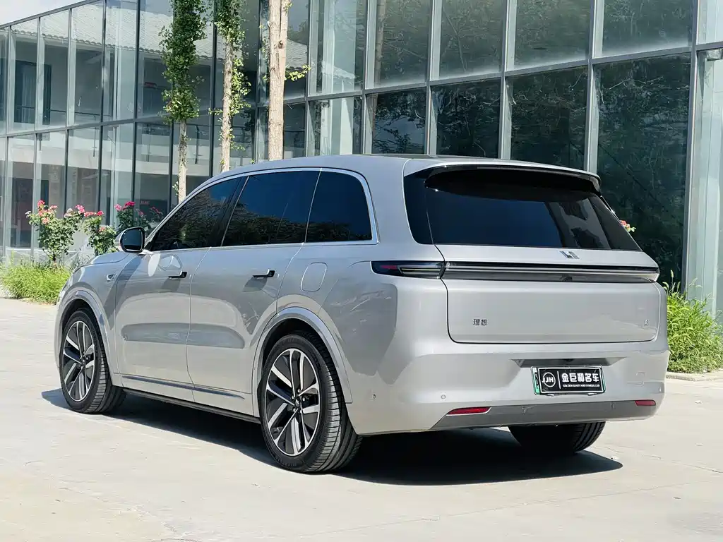 Ideal L8 2024款 Ultra купить на сайте DeffCars