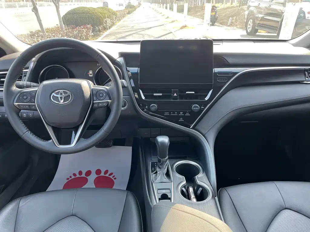 Camry 2021 2.0G Deluxe Edition купить на сайте DeffCars