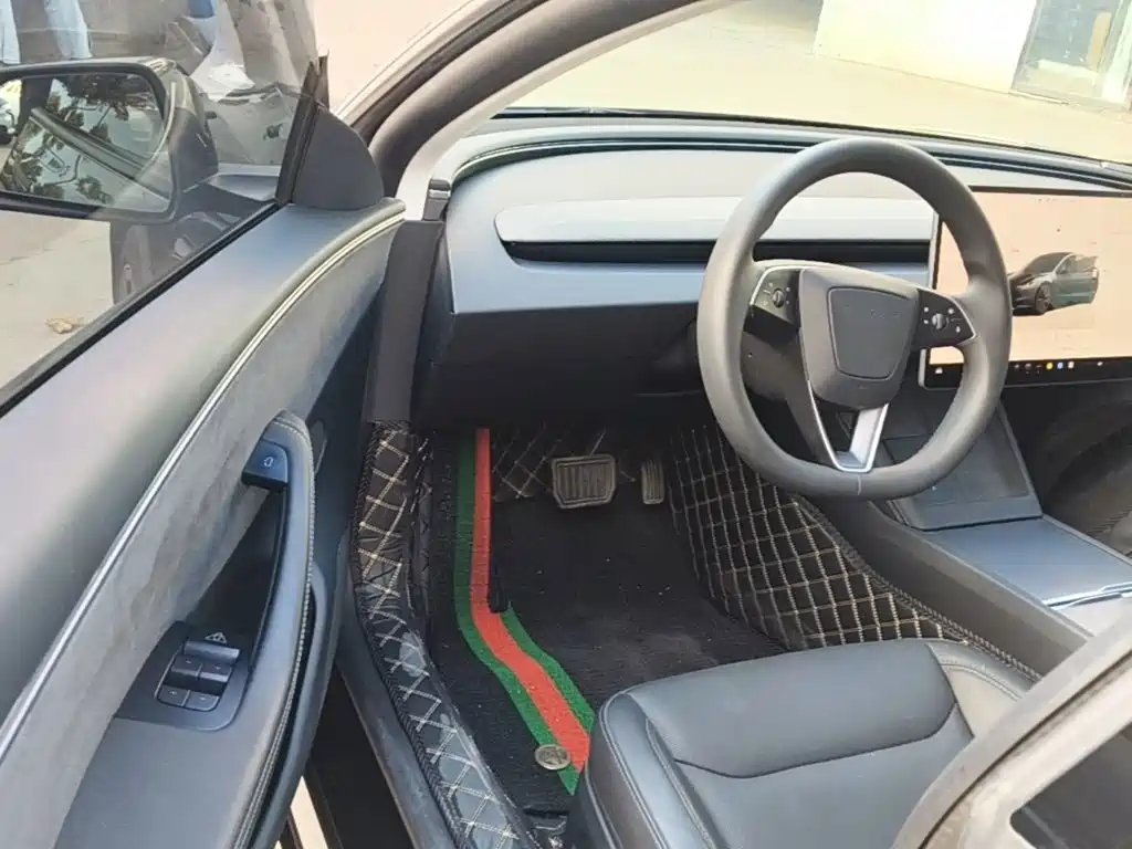 Model 3 2023 long-range all-wheel drive version купить на сайте DeffCars