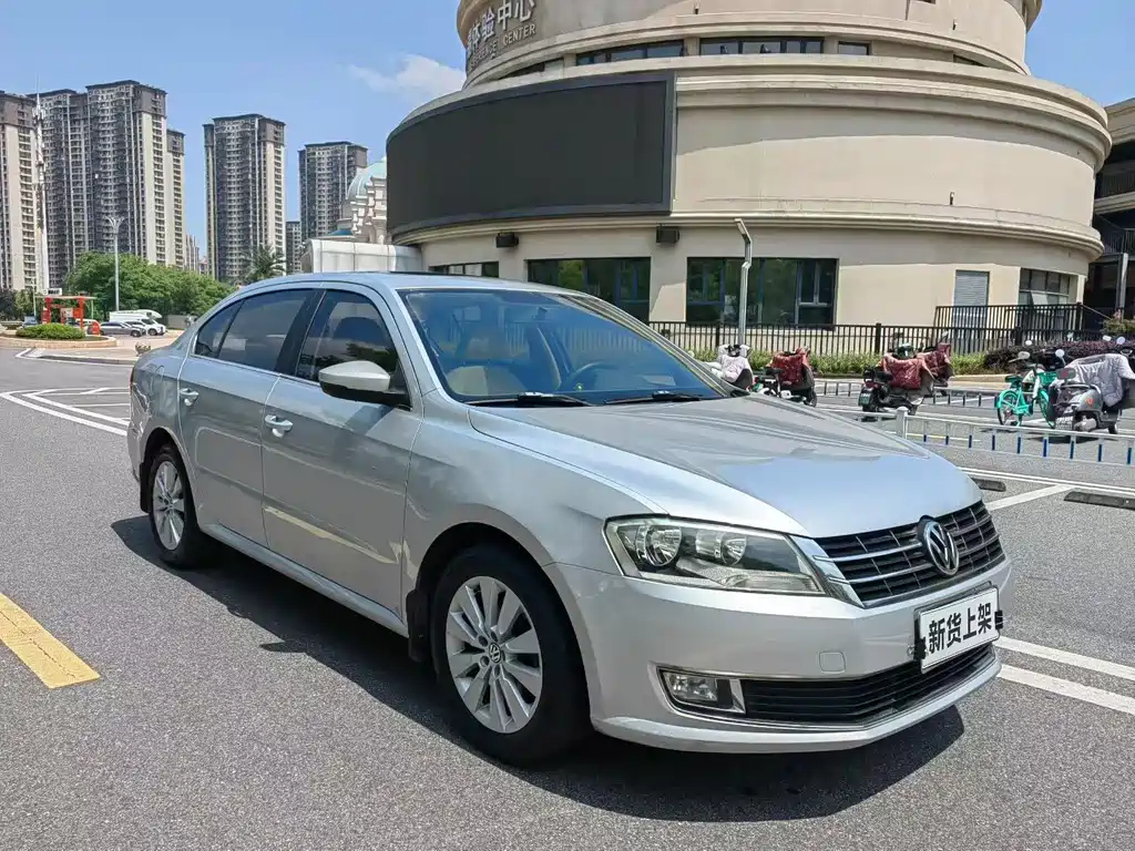 Lavida 2013 facelift 1.4TSI DSG comfort version купить на сайте DeffCars