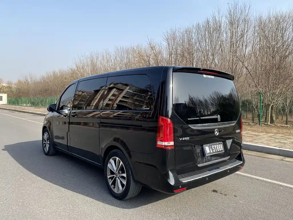 Mercedes-Benz V-Class 2022 V 260 Pilot Edition купить на сайте DeffCars