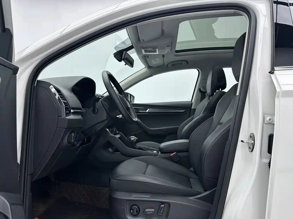 Karoq 2022 TSI280 Premium Edition купить на сайте DeffCars