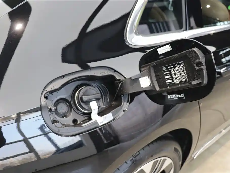Mercedes-Benz E-Class 2026 E 300 L Luxury Model купить на сайте DeffCars