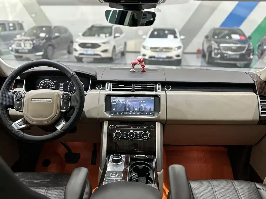 Range Rover 2017 3.0 SC V6 Vogue Extended Edition купить на сайте DeffCars
