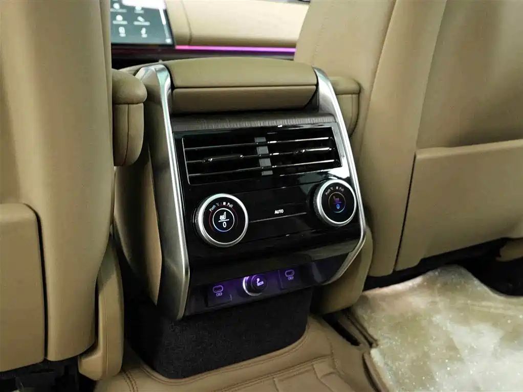 Range Rover 2023 3.0 L6 400PS Seven-seater Extended Edition купить на сайте DeffCars