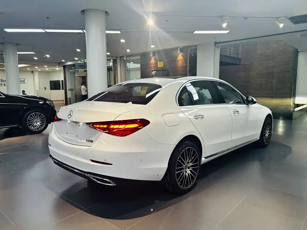 Mercedes-Benz C-Class 2026 C 260 L купить на сайте DeffCars