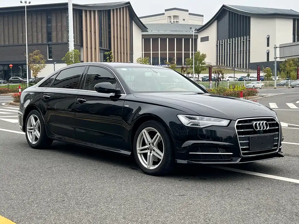Audi A6L 2018 30th Anniversary Model 30 FSI Fashion Model купить на сайте DeffCars