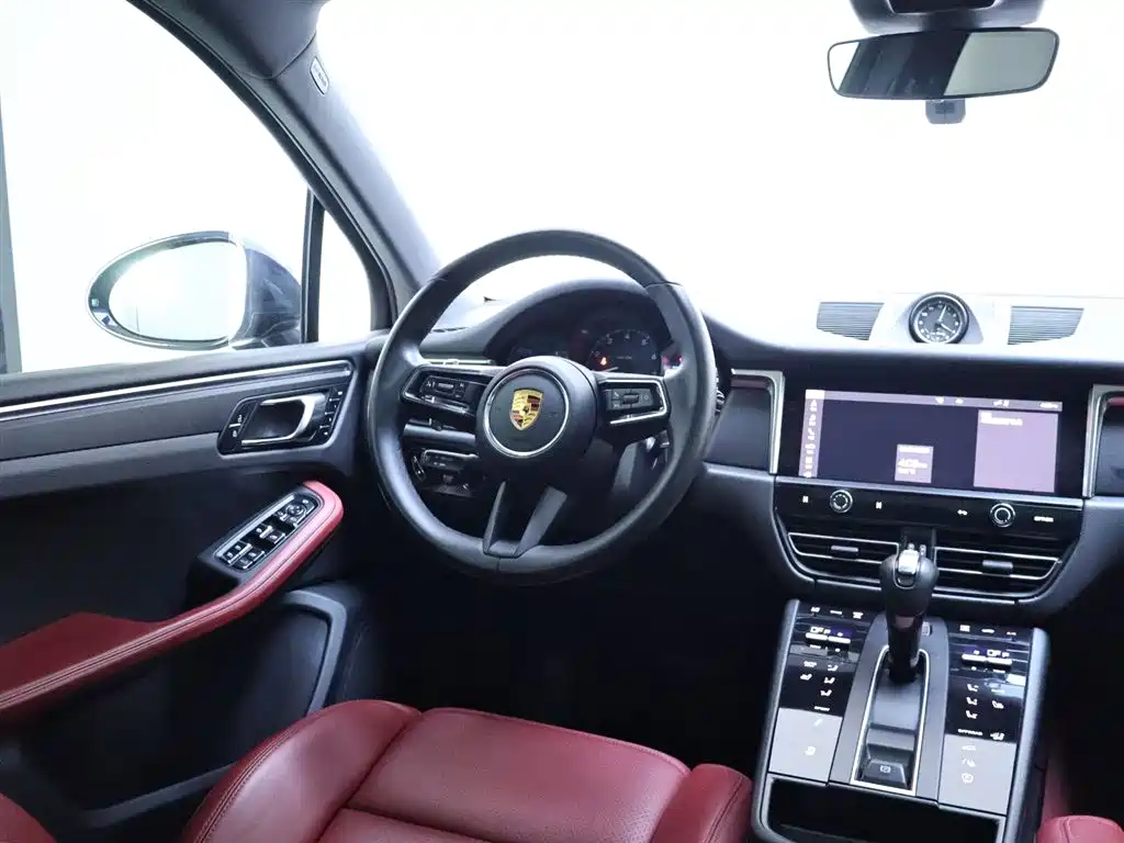 Macan 2023 Macan 2.0T купить на сайте DeffCars