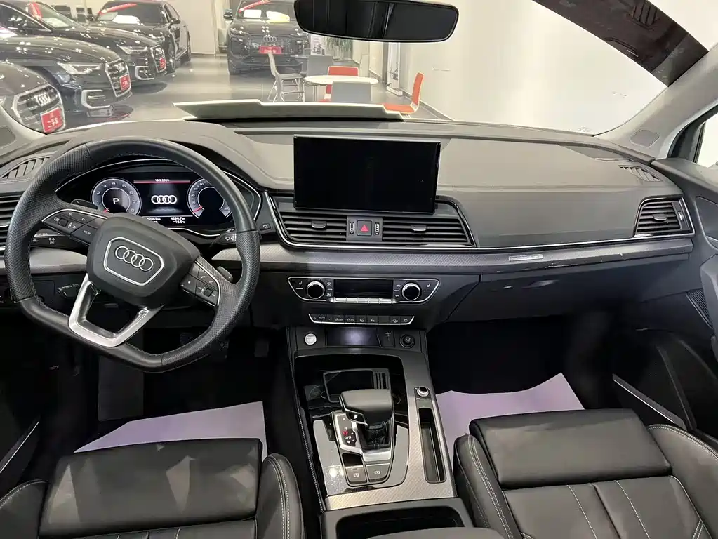 Audi Q5L 2022 45T luxury and dynamic model купить на сайте DeffCars