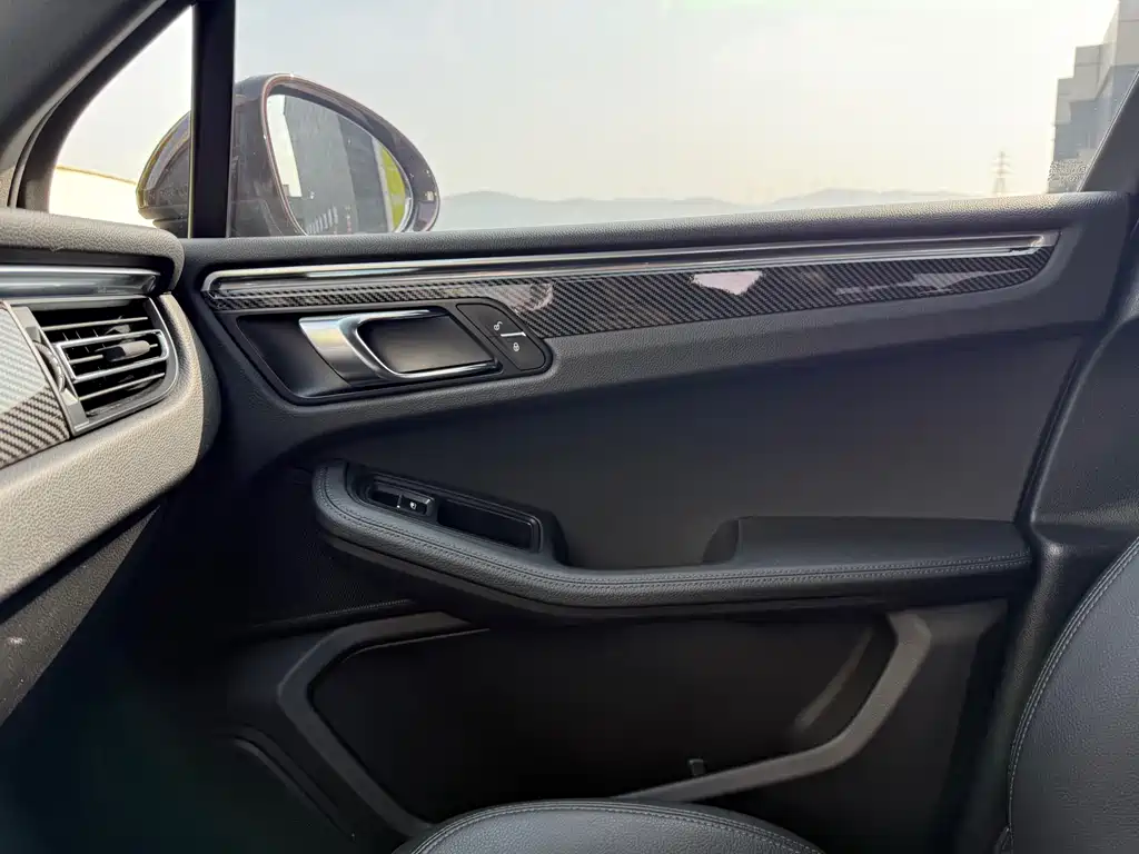 Macan 2018 Macan 2.0T купить на сайте DeffCars