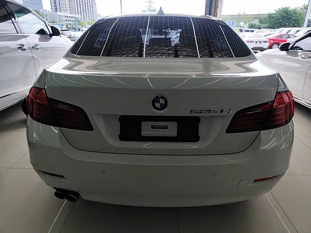 BMW 5 Series 2014 525Li Leading Model купить на сайте DeffCars